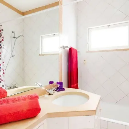 ★purple Flat★close To Beach And Party|free Parking